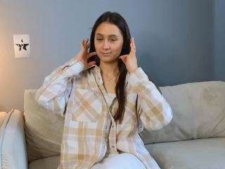 WilonaAllenson on webcam for live free nude chat now