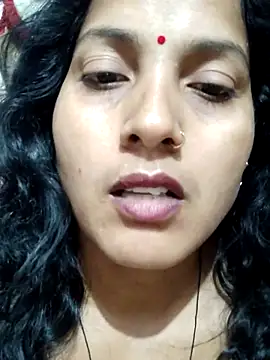 Arini_Arora naked in live sex video chat