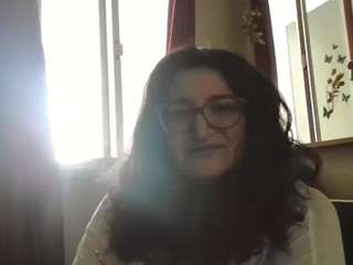 Bella672 on webcam for live free nude chat now