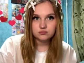 FalineBellas on webcam for live free nude chat now