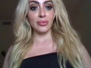 GoddessJolie on webcam for live free nude chat now
