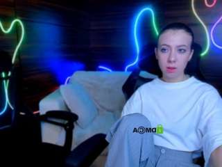 hencylay on webcam for live free nude chat now