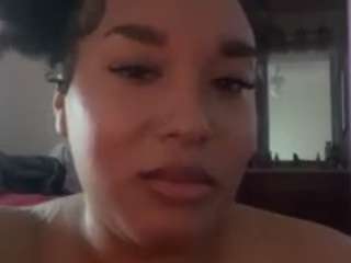 honeyglow22 on webcam for live free nude chat now