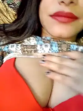 Lusty-Eva naked in live sex video chat