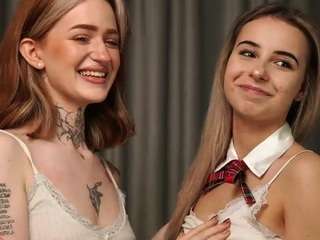 LynnCordner with Ella on webcam for live free nude chat now