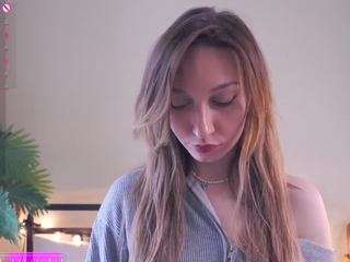 Margo Bambi on webcam for live free nude chat now