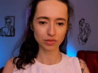 melany-beauty on webcam for live free nude chat now