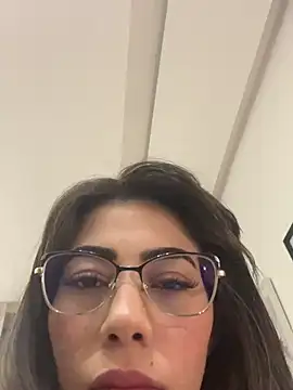 Nada_Arabs naked in live sex video chat
