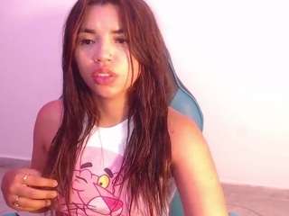 scarlett-enjoy1 on webcam for live free nude chat now