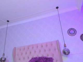 Scarlettbrownn on webcam for live free nude chat now