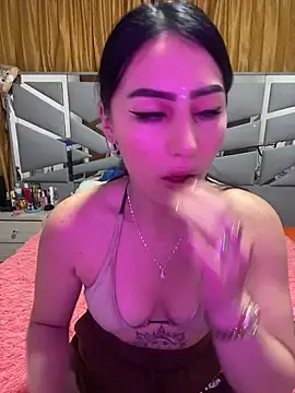 Sharon-03 naked in live sex video chat