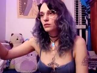 Stonervixen1014 on webcam for live free nude chat now