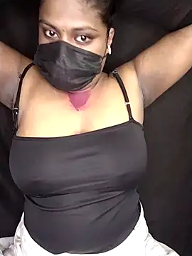 Tamil_Kanmani naked in live sex video chat