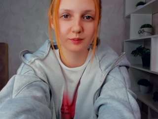 VeronaLovely on webcam for live free nude chat now