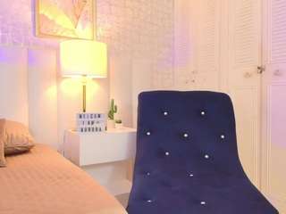 auroradarkfire on webcam for live free nude chat now