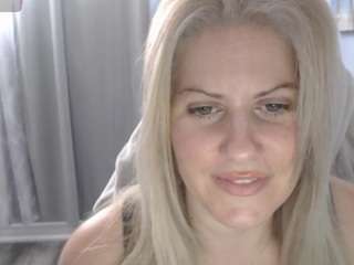 Bellastar84 on webcam for live free nude chat now