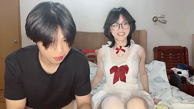 Crush-1 naked in live sex video chat