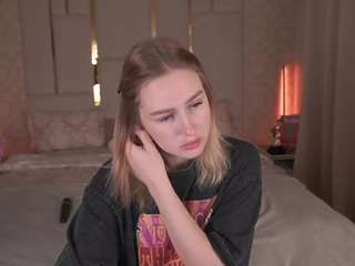 DivineJaass on webcam for live free nude chat now