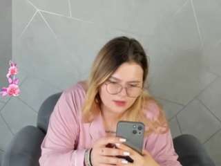 Evelyn-Harmony on webcam for live free nude chat now