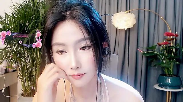 feifei-love naked in live sex video chat