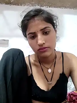 Horny_cpl33 naked in live sex video chat