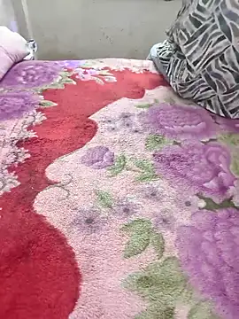 Hotty-Moni naked in live sex video chat