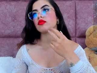 Isabella Fox , 🦊🔥 on webcam for live free nude chat now