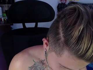 jsleon on webcam for live free nude chat now