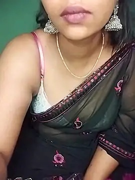 Kannada_siri_143 naked in live sex video chat