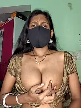 Mahi_queenx naked in live sex video chat