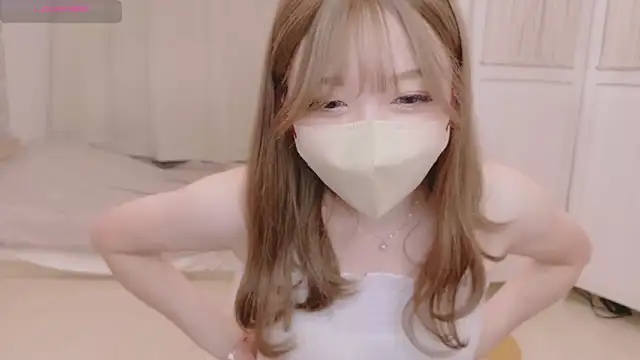 Manaka_oO naked in live sex video chat