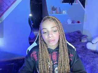 Marineet on webcam for live free nude chat now