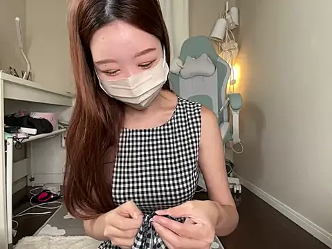 mina_cyan naked in live sex video chat