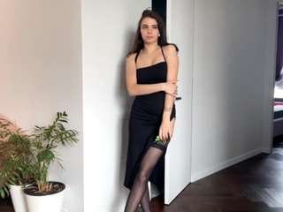 BeaCagno on webcam for live free nude chat now