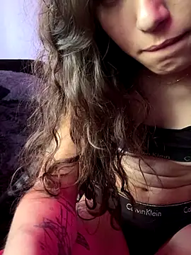 Beatriz_Santox1 naked in live sex video chat
