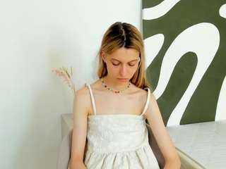 BridgetGartrell on webcam for live free nude chat now