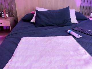 carogiiraldo on webcam for live free nude chat now