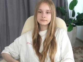 DanikaHeckard on webcam for live free nude chat now