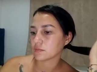 GlowingPrincess on webcam for live free nude chat now