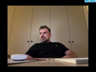 ikke1990 on webcam for live free nude chat now
