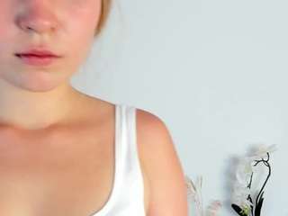 MaudGrayer on webcam for live free nude chat now
