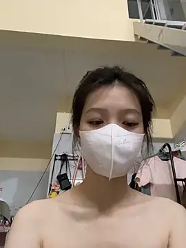 Miinami naked in live sex video chat