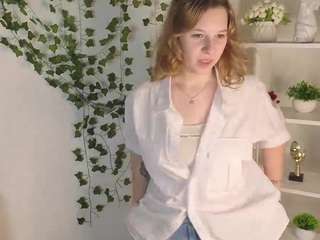 OdelynBoor on webcam for live free nude chat now