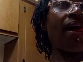 schizophreniaqueen on webcam for live free nude chat now
