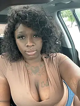 shejuicier naked in live sex video chat
