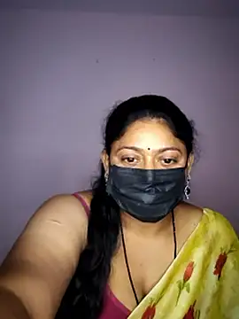 Telugu–Nadhini143 naked in live sex video chat