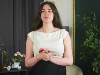 VeronaAston on webcam for live free nude chat now