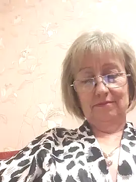 AlikaSwan5821 naked in live sex video chat