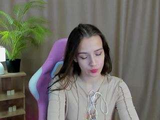 Belle-Walker on webcam for live free nude chat now