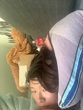 Hui521 naked in live sex video chat